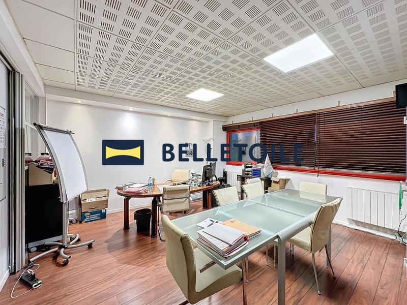 Bureau - 250 m²