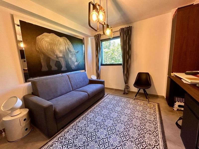 Appartement - 93 m² - 3 pièces