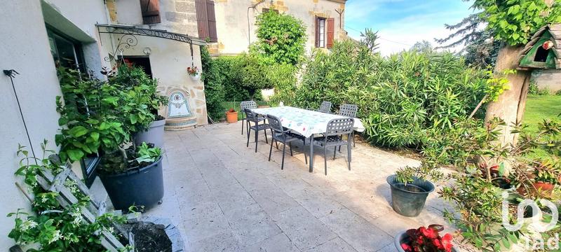 Maison - 260 m² - 7 pièces