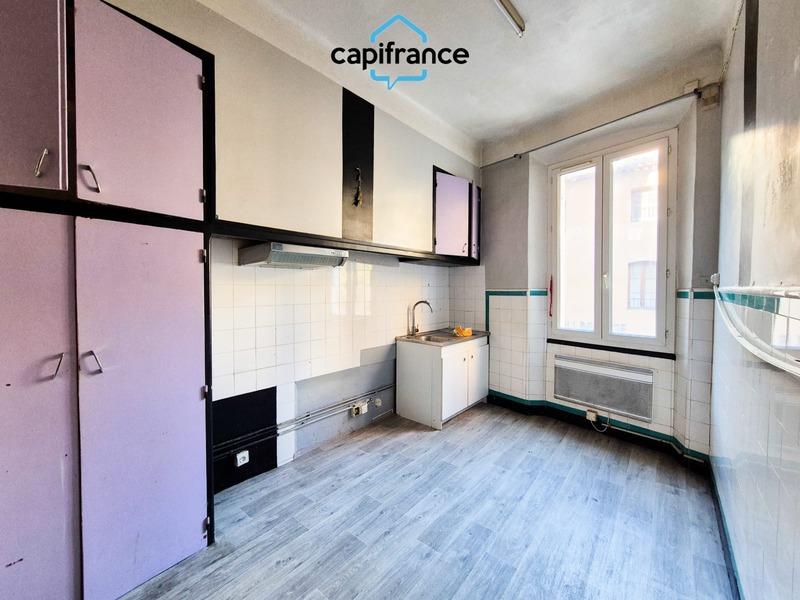 Appartement - 80 m² - 3 pièces