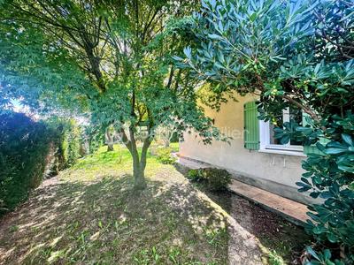 Maison traditionnelle - 93 m² - 6 pièces