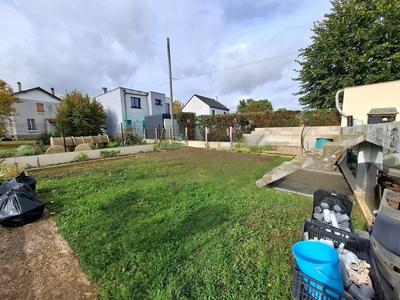 Maison - 180 m² - 7 pièces