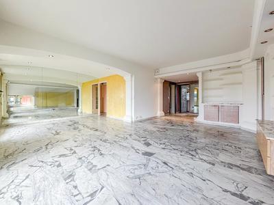 Appartement - 97 m² - 4 pièces