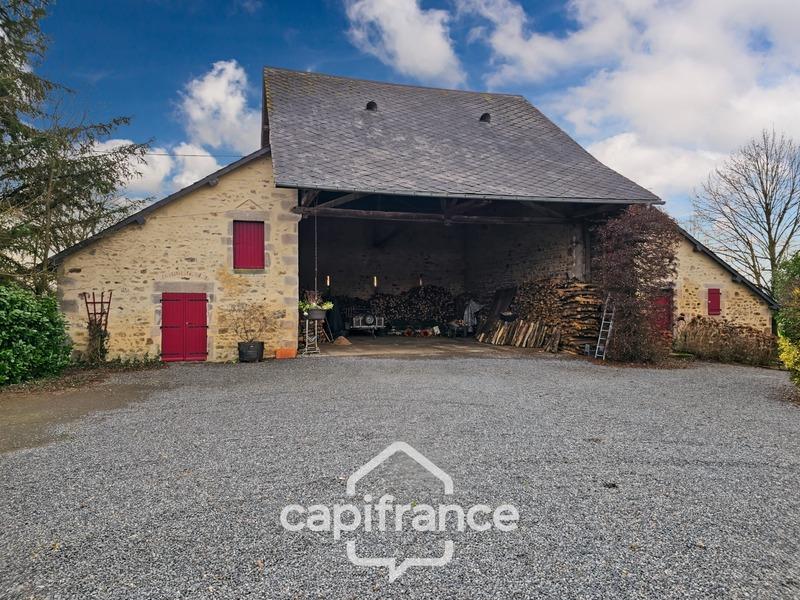 Maison - 207 m² - 9 pièces