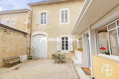 Maison bourgeoise - 208 m² - 6 pièces