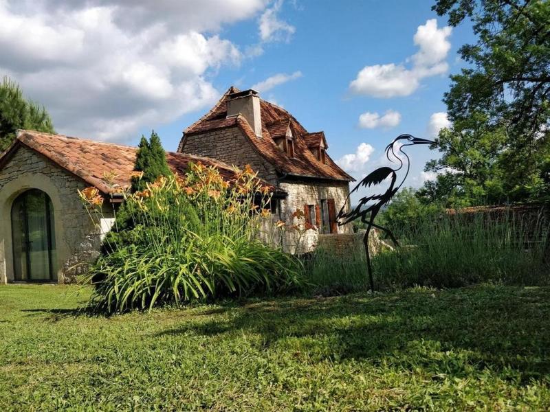 Propriété - 304 m² - 9 pièces