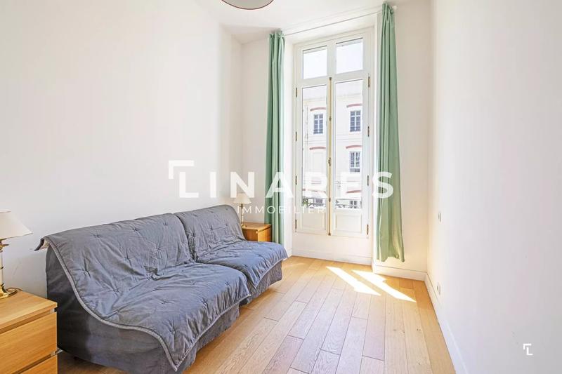 Appartement - 221 m² - 5 pièces