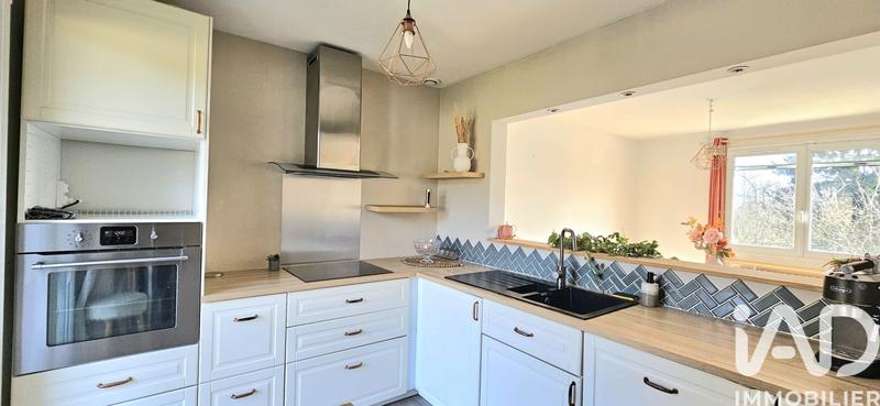 Maison - 178 m² - 8 pièces