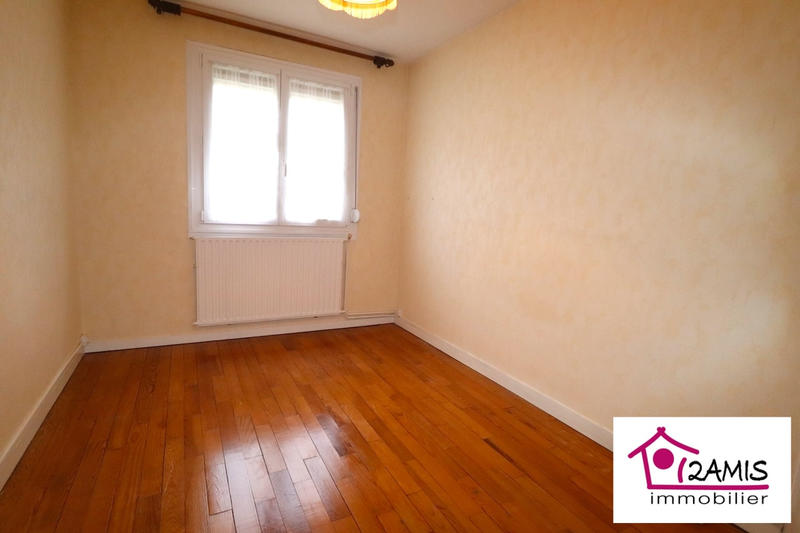 Maison - 67 m² - 5 pièces