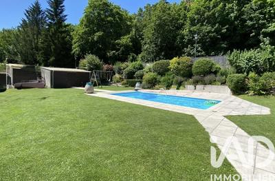 Maison - 290 m² - 7 pièces