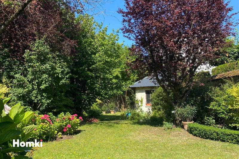 Maison - 252 m² - 11 pièces