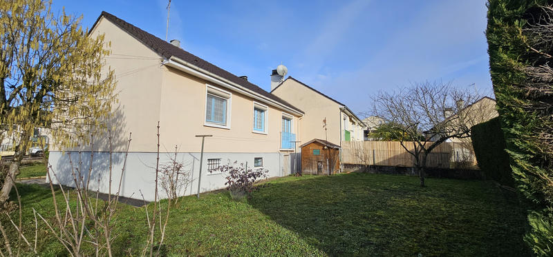 Maison - 82 m² - 5 pièces