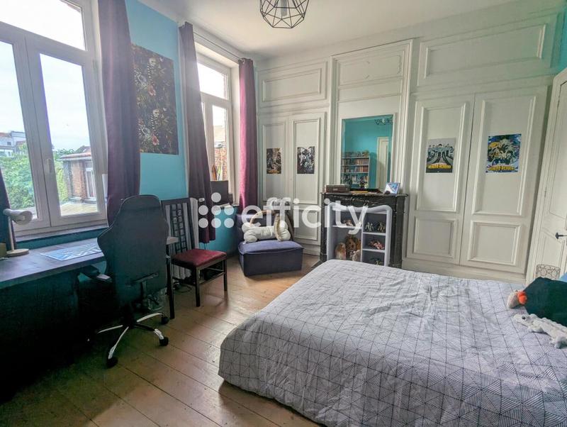 Maison - 165 m² - 10 pièces