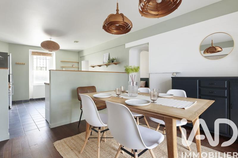 Maison - 174 m² - 7 pièces