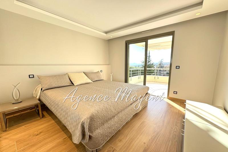 Appartement - 92 m² - 3 pièces