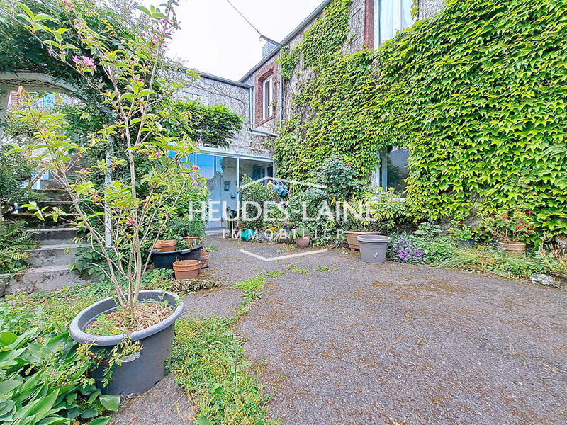 Maison - 189 m² - 10 pièces