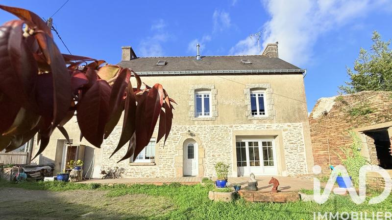 Maison - 138 m² - 5 pièces