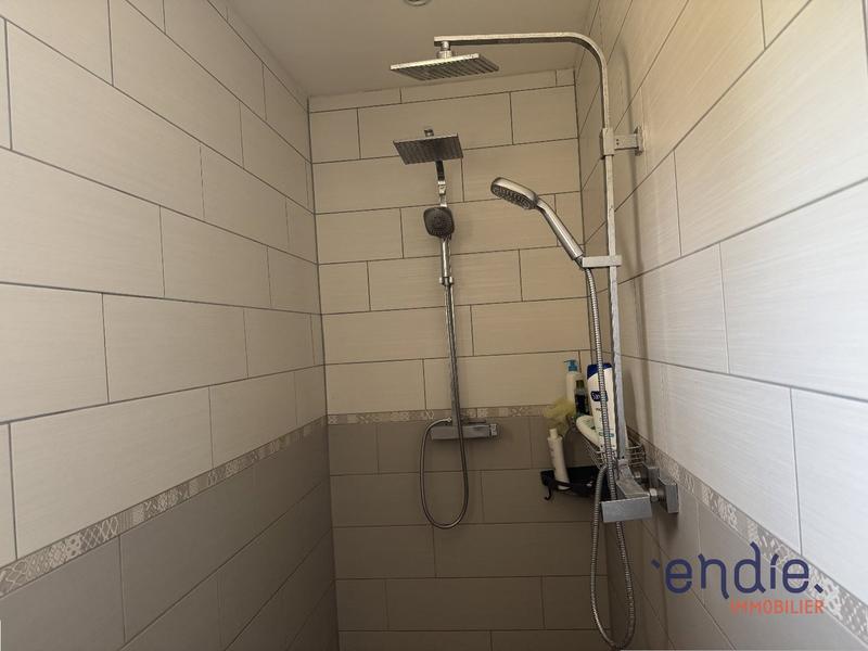 Maison - 155 m² - 6 pièces