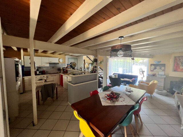 Local d'activité / Entrepôt - 145 m² - 6 pièces