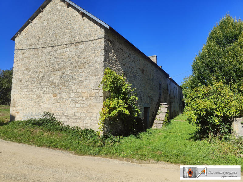 Maison ancienne - 101 m² - 8 pièces