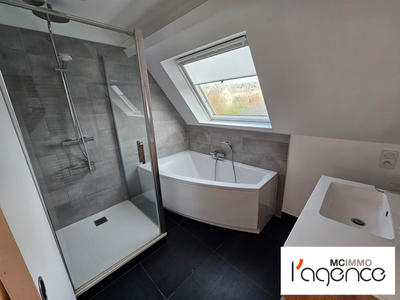 Maison traditionnelle - 195 m² - 6 pièces