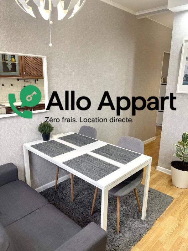 Studio - 50 m² - 2 pièces