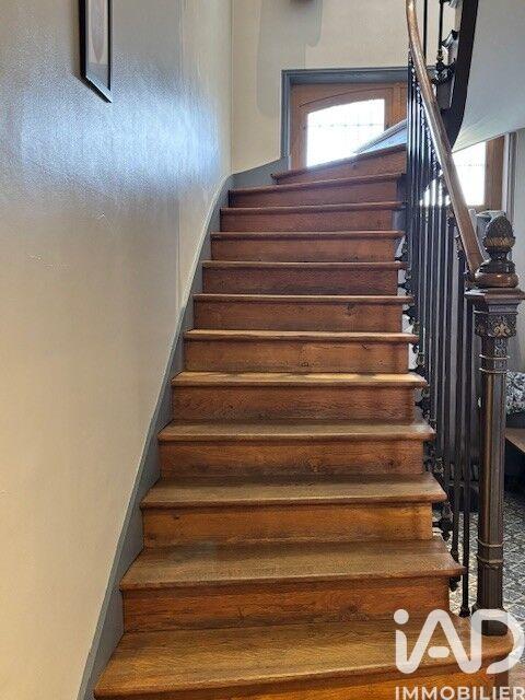 Maison - 289 m² - 10 pièces