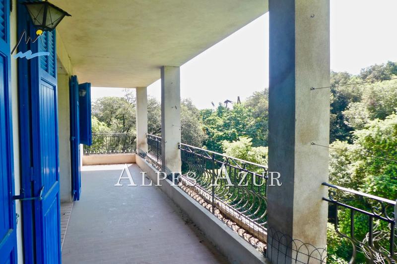 Villa - 210 m² - 10 pièces