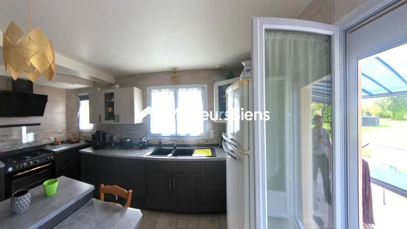 Maison traditionnelle - 186 m² - 8 pièces