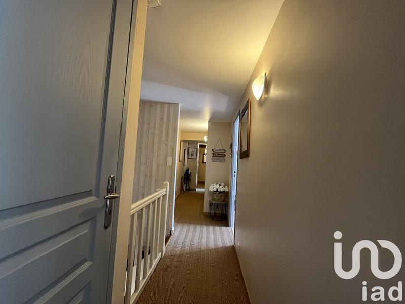 Maison - 176 m² - 9 pièces