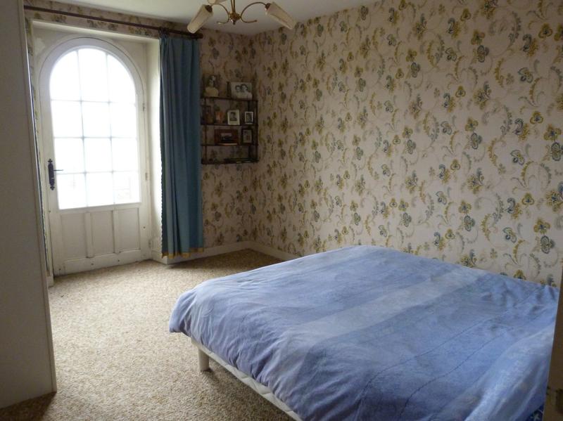 Maison traditionnelle - 188 m² - 7 pièces