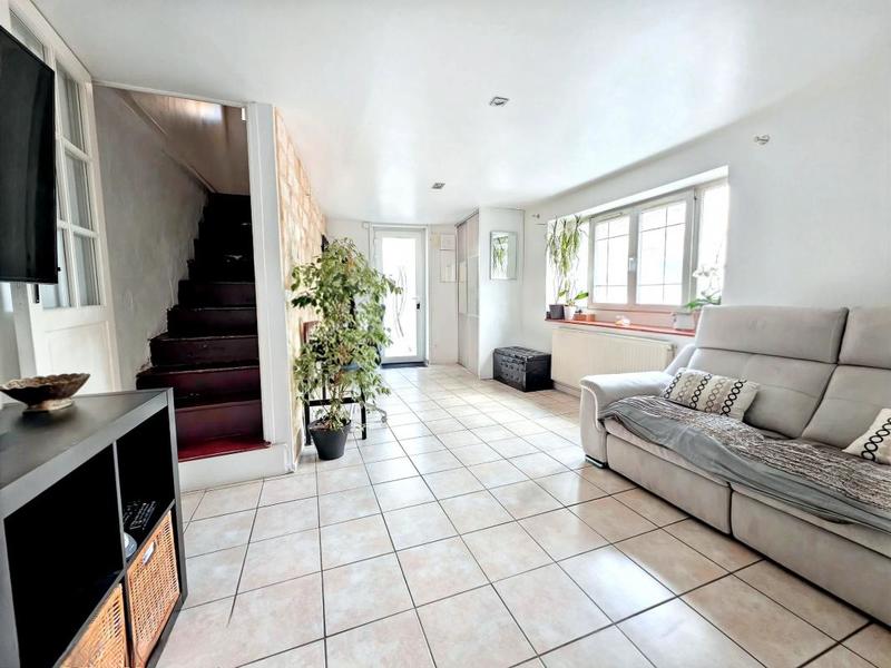 Maison - 93 m² - 4 pièces