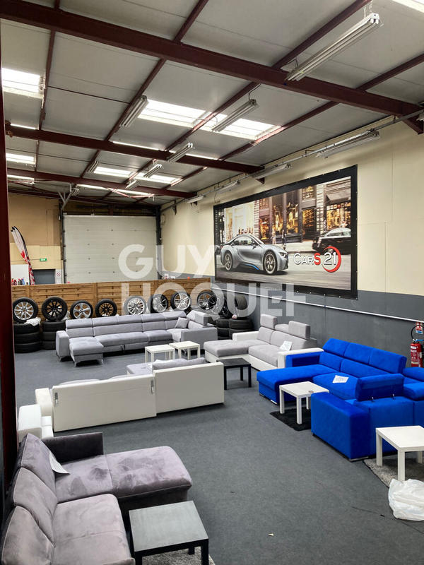 Local d'activité / Entrepôt - 550 m²