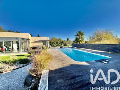 Maison - 160 m² - 4 pièces