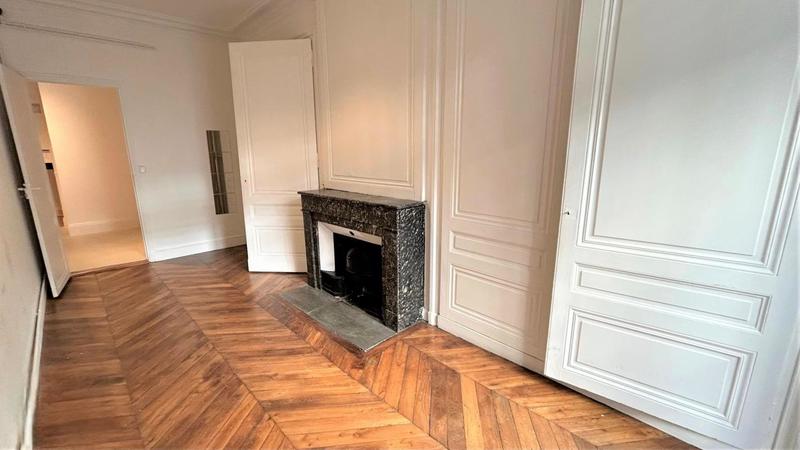 Appartement - 107 m² - 4 pièces