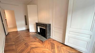 Appartement - 107 m² - 4 pièces