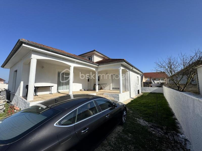 Maison - 147 m² - 6 pièces
