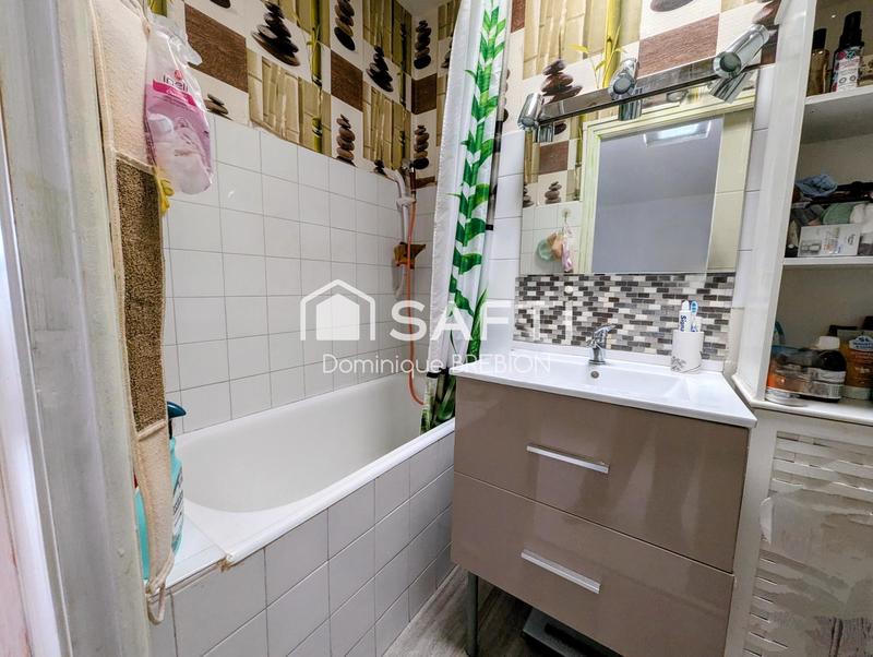 Maison - 94 m² - 5 pièces