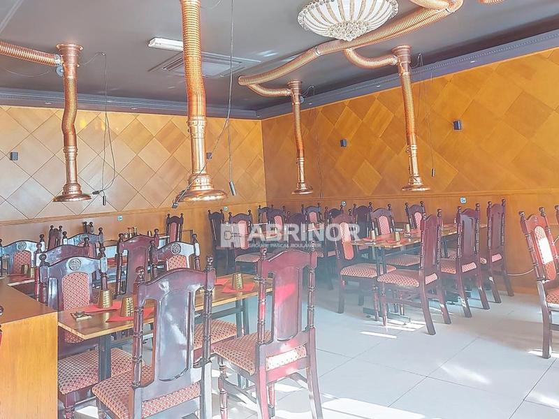 Immeuble - 235 m² - 7 pièces