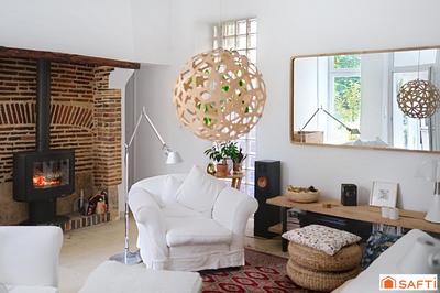 Maison - 180 m² - 8 pièces