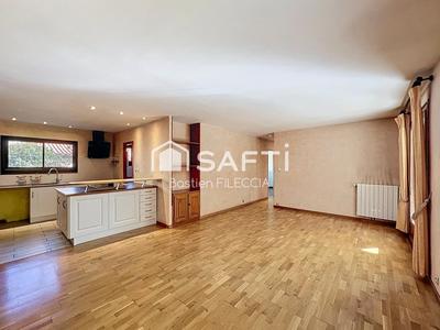 Maison - 174 m² - 6 pièces