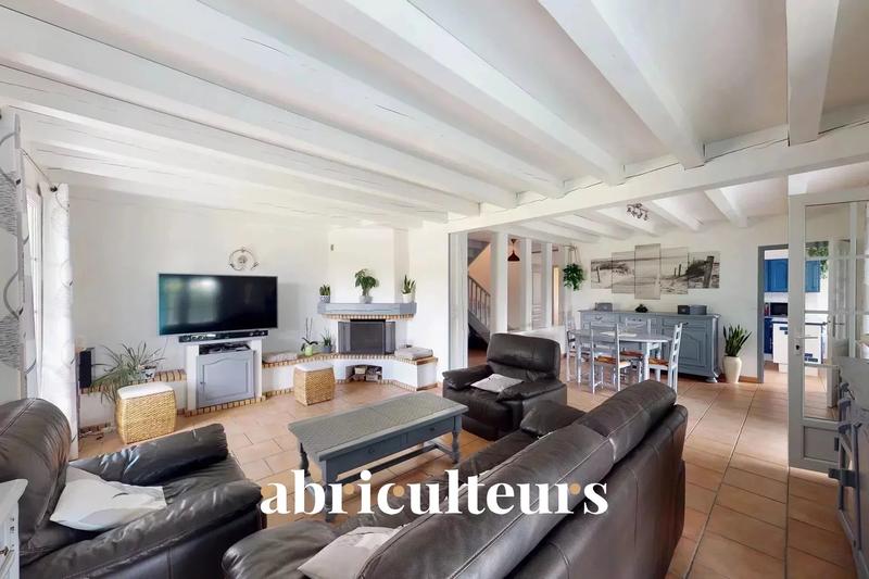 Maison - 160 m² - 5 pièces