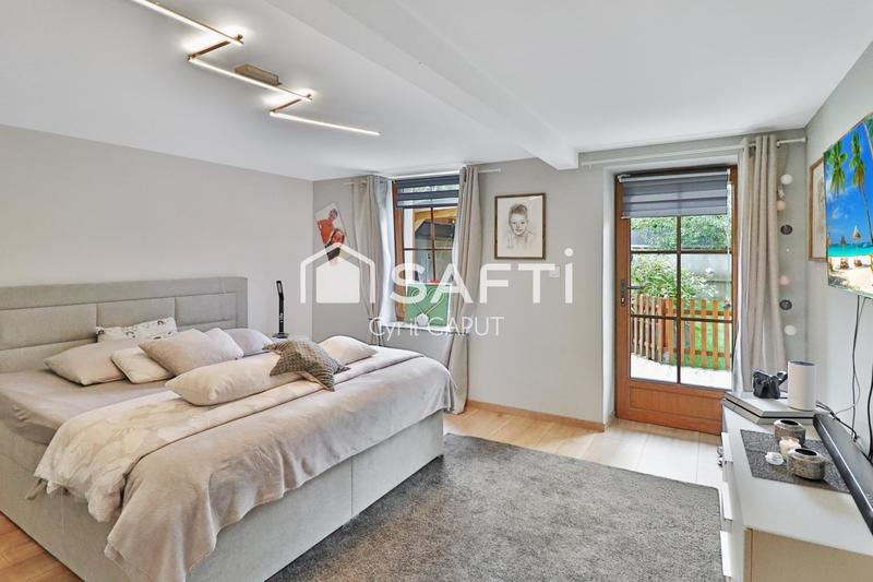 Maison - 464 m² - 11 pièces