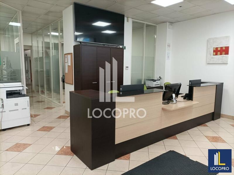 Local commercial - 412 m²