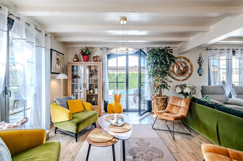 Maison - 206 m² - 7 pièces