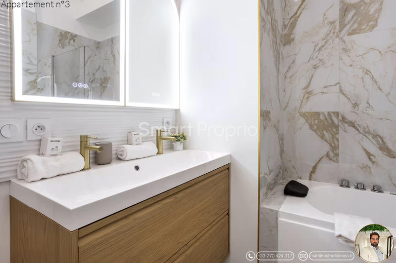 Appartement - 100 m² - 9 pièces