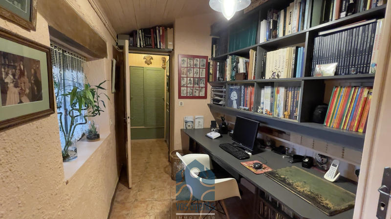 Propriété - 211 m² - 8 pièces