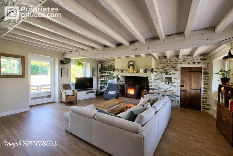 Maison - 152 m² - 8 pièces