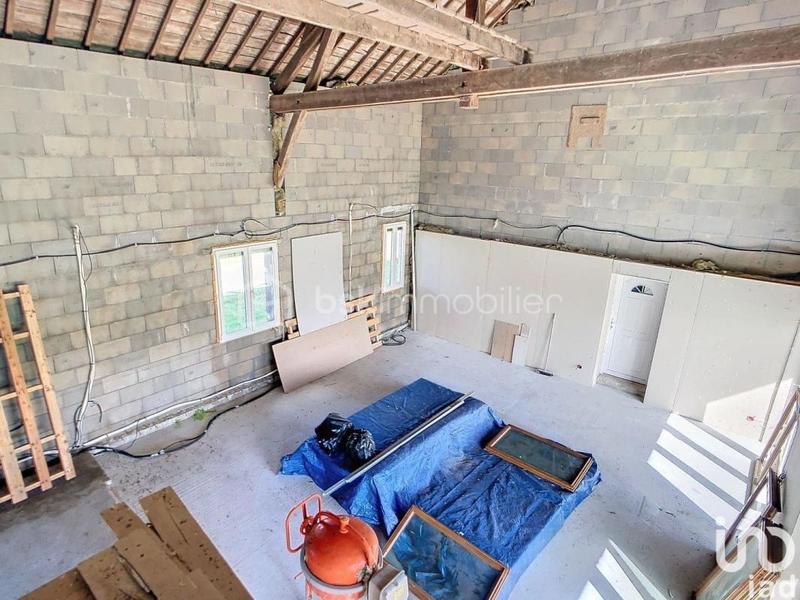 Grange - 215 m² - 5 pièces