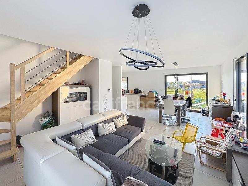 Maison - 105 m² - 5 pièces